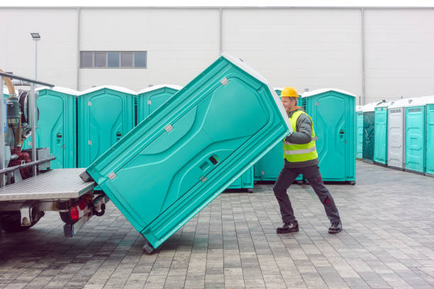 Best Luxury portable toilet rental  in Versailles, PA